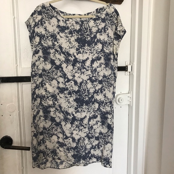 Club Monaco 100% Silk Shift Dress Allover print - Picture 1 of 6